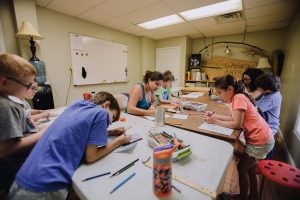 children drawing at Larkin Arts